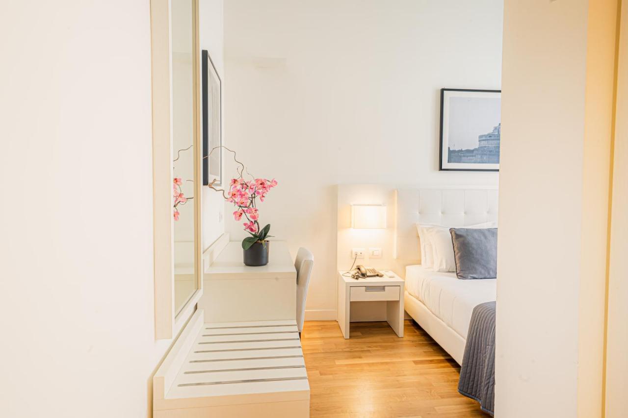 Capitals Luxury River Otel Roma Dış mekan fotoğraf